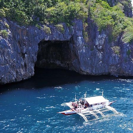 鲨鱼尾巴潜水中心酒店 Daanbantayan 外观 照片