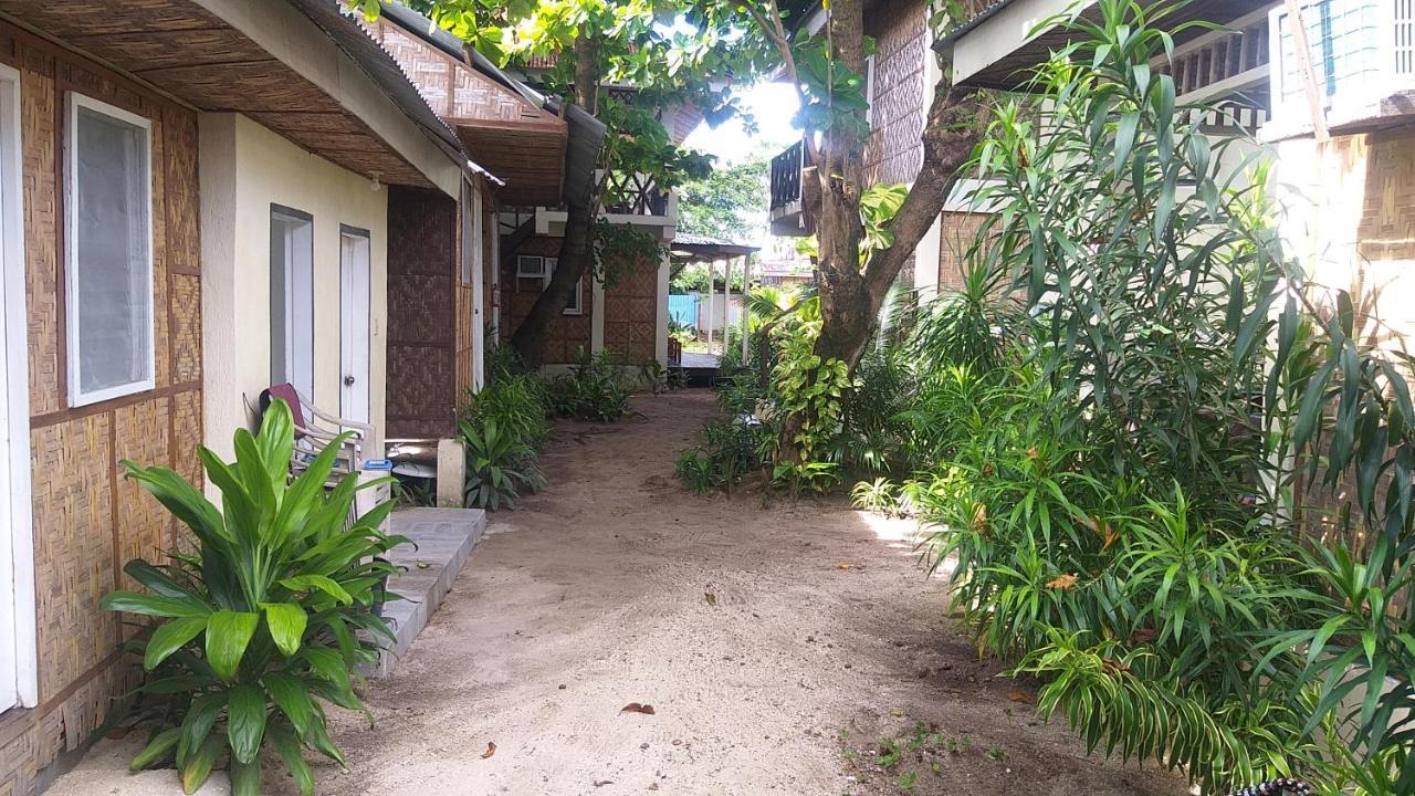 鲨鱼尾巴潜水中心酒店 Daanbantayan 外观 照片